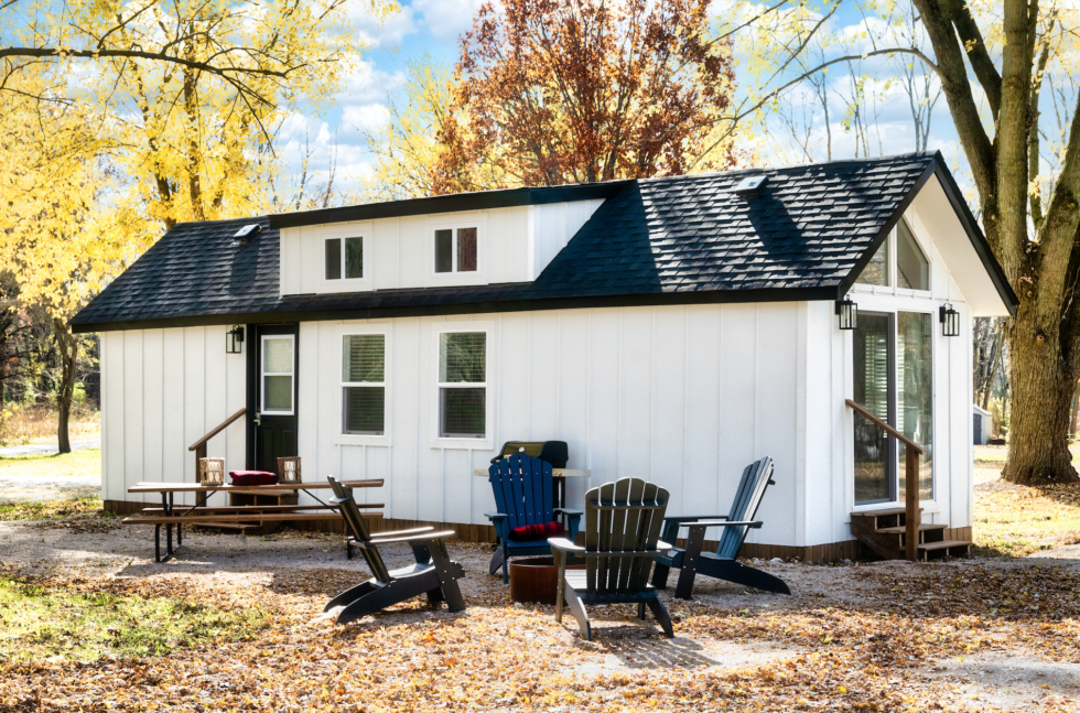 VACATION COTTAGE RENTALS - foxbluffresort.com